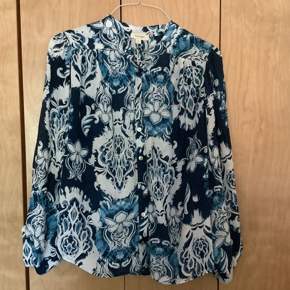 Brand new Haute Hippie blue and white print blouse - Picture 4 of 7